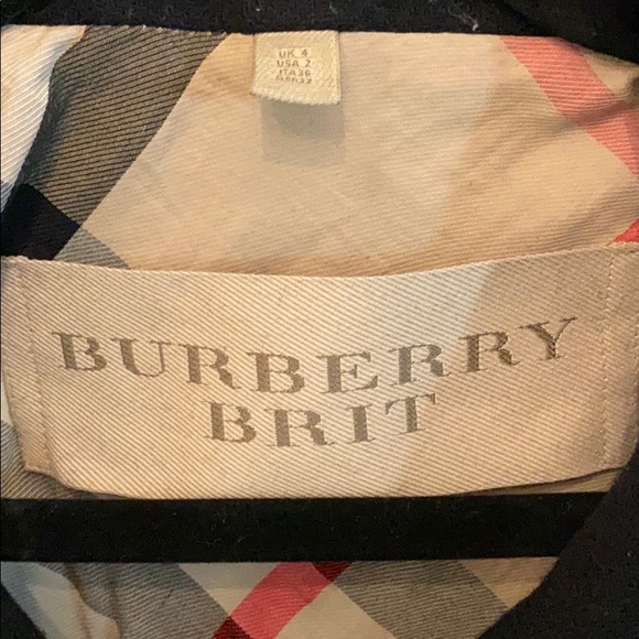 Burberry Belted Wool Coat. - Picture 2 of 7